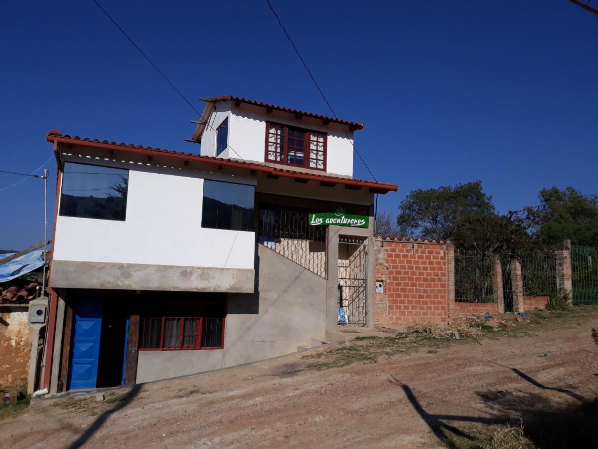Los Aventureros Hostel Samaipata Exterior photo
